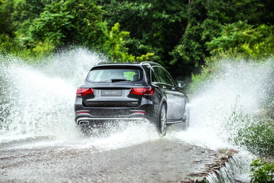  Mercedes-Benz GLC300 L 4Matic AMG Line (V253) 2019 года  (CN) (фото 13 из 17)